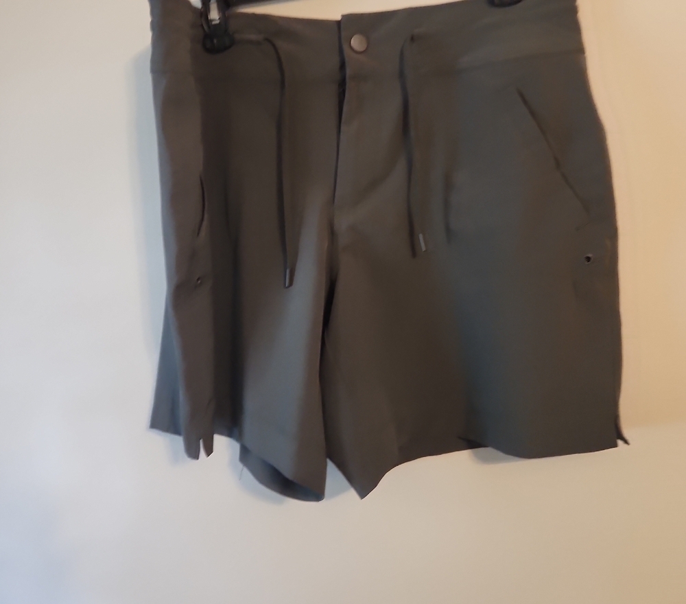 Athletic Works Women's Aemy Green Cargo Shorts